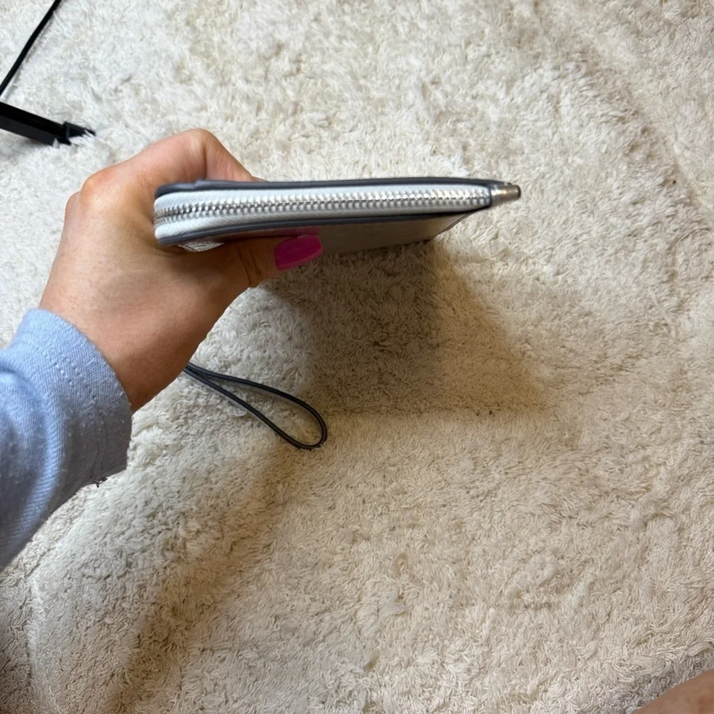 Kate Spade Metallic Medium Zip Wristlet Lunar Light